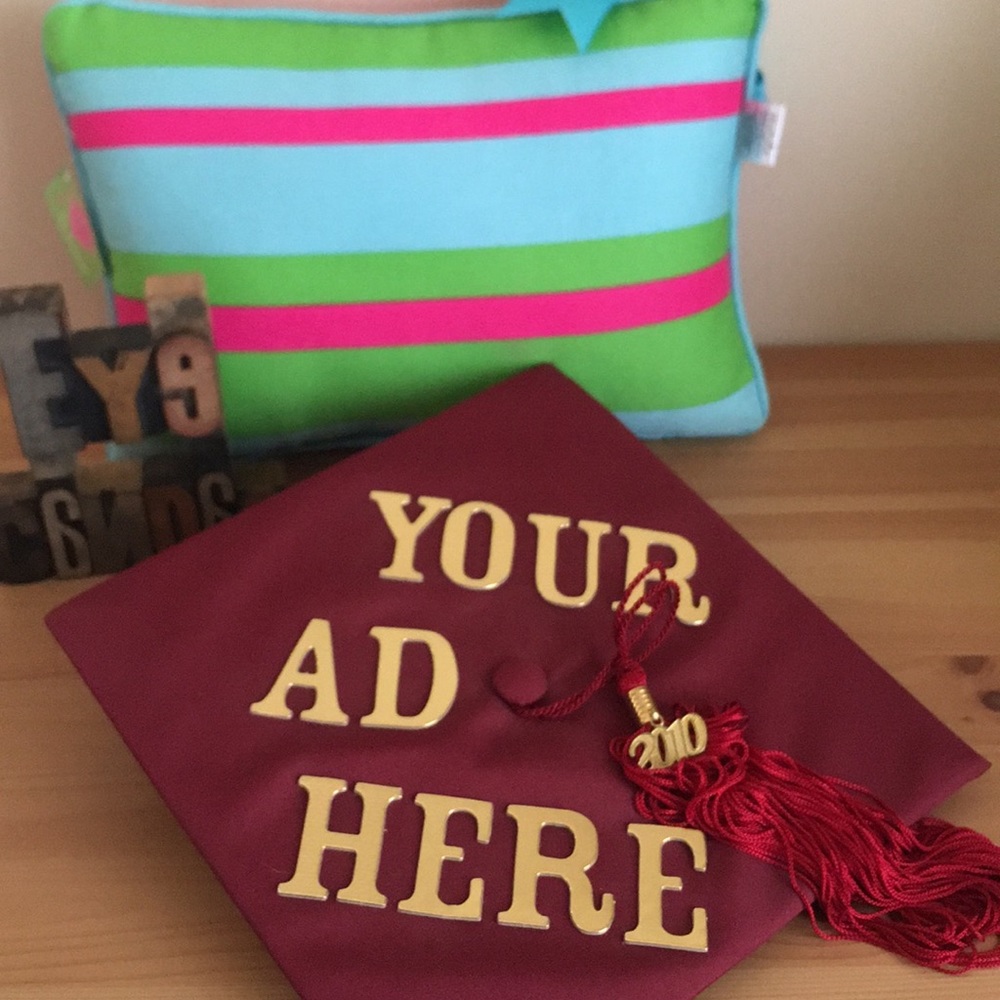 🆕👩‍🎓mud pie Graduate “Class Photo Pillow” - Picture 7 of 8